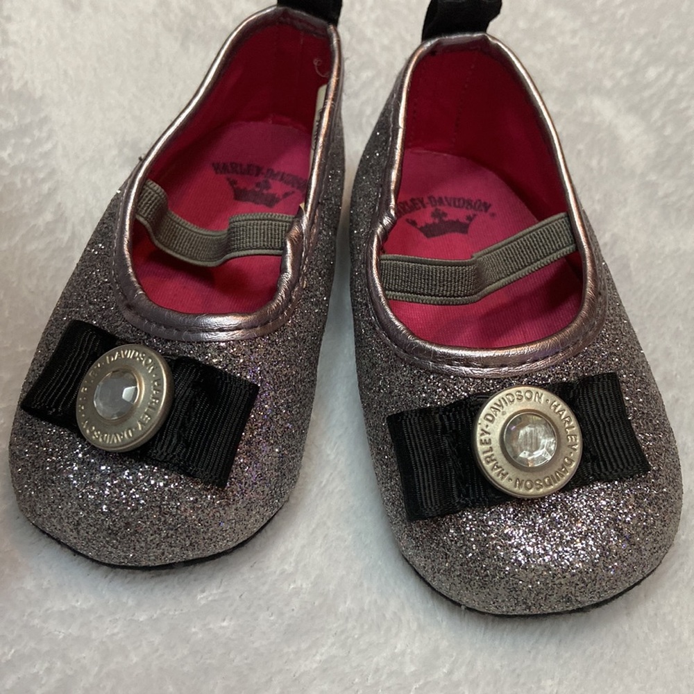 Harley Davidson Cycles Toddler Size 2/3 Silver Sparkle Shoes - Picture 2 of 10